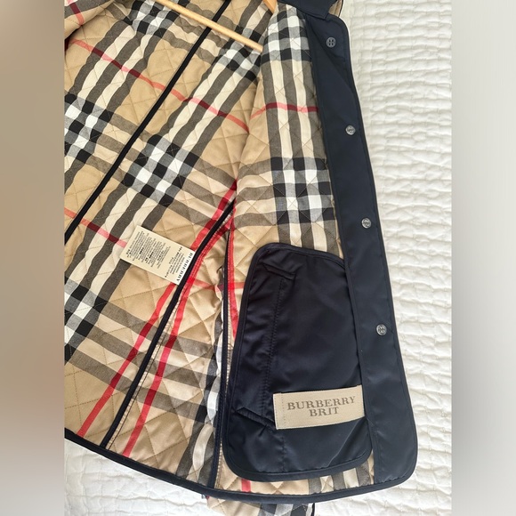 Burberry Brit Copford Quilted Jacket in Navy Blue. Women’s Size XS - Picture 5 of 15